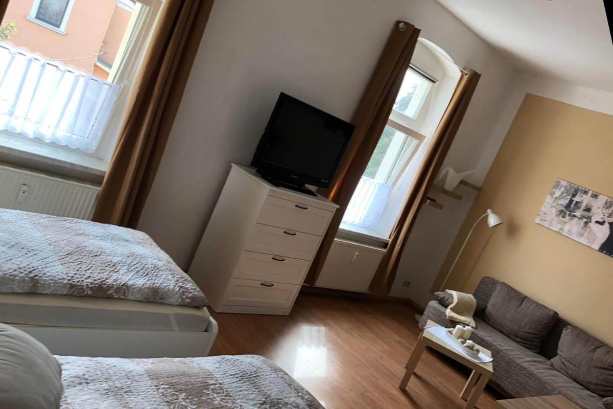 Ferienwohnung In Цвиккау Экстерьер фото